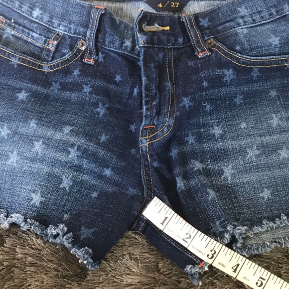 Star Pattern Lucky Riley Jean Shorts - Picture 4 of 5